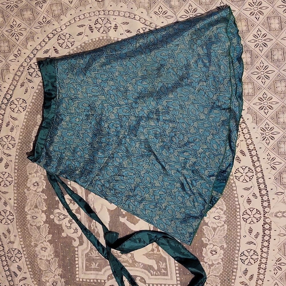 Wevez Women's Reversible Wrap, Small Green India